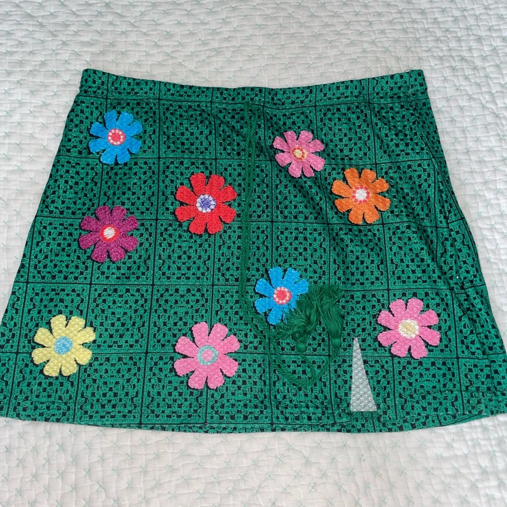 Flower print mini skirt